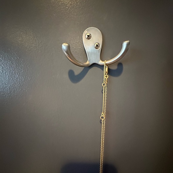 Madewell Carved Heart Locket Pendant Necklace in Vintage Gold - Picture 6 of 7